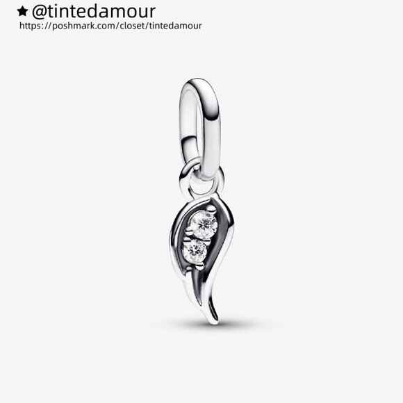 Pandora Pandora ME Sparkling Angel Wing Mini Dangle Charm - Picture 1 of 2